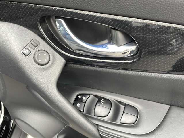 日産 エクストレイル 20Xi 岐阜県 2020(令2)年 2.8万km ダイヤモンドブラック 登録時走行距離：27606km/ワンオーナー/保証書/取扱説明書/純正８インチSDナビ（MM520D-L）/BT/アラウンドビューモニター/４WD/プロパイロット/クルーズコントロール（追従付き）/衝突被害軽減システム/前後コーナーセンサー/前後ドライブレコーダー/パワーバックドア/インテリジェントルームミラー/ETC/レザーシート/パワーシート/シートヒーター/オートライト/LEDヘッドライト/プッシュスタート/スマートキー/ルーフレール/純正16インチアルミホイール