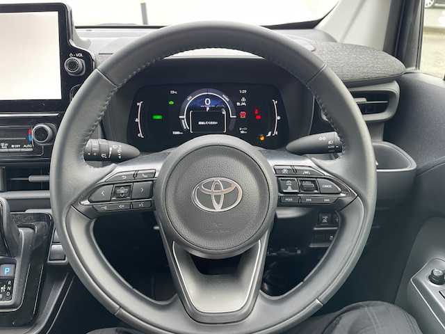 トヨタ シエンタ ハイブリッド Z 神奈川県 2024(令6)年 0.8万km ブラック ワンオーナー/純正１０型ディスプレィオーディオナビ＆フルセグ/・BluetoothAudio/USB/・AppleCarPlay＆AndroidAuto/アラウンドビューモニター/ブラインドスポットモニター/純正ＬＥＤヘッドライト/両側パワースライドドア/ドライブレコーダー/リアサーキューレーター/セーフティセンス/（衝突回避支援パッケージ）/・プリクラッシュセーフティ/・レーンディパーチャーアラート/・レーダークルーズコントロール/・レーントレーンシングアシスト/・アダプティブハイビームアシスト/・発進遅れ告知機能/プッシュエンジンスタート/スマートキー/保証書＆取説/ドアバイザー/ETC