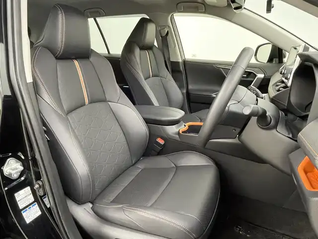 トヨタ ＲＡＶ４ ハイブリッド アドベンチャー 岡山県 2022(令4)年 1.7万km アティチュードブラックマイカ 純正9インチディスプレイオーディオ/ナビ/Bluetooth/AppleCarPlay/USB/HDMI/パノラミックビューモニター/ビルトインETC2.0/合皮シート/シートヒーター /ベンチレーション/パワーシート /メモリシート /ドライブレコーダー /ブラインドスポットモニター/セーフティセンス /レーダークルーズコントロール/オートハイビーム /LEDヘッドライト/オートライト /純正19インチアルミホイール/純正フロアマット/ルーフレール/プッシュスタート /スマートキー