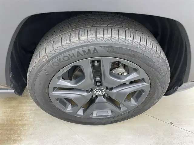 トヨタ ＲＡＶ４ ハイブリッド アドベンチャー 岡山県 2022(令4)年 1.7万km アティチュードブラックマイカ 純正9インチディスプレイオーディオ/ナビ/Bluetooth/AppleCarPlay/USB/HDMI/パノラミックビューモニター/ビルトインETC2.0/合皮シート/シートヒーター /ベンチレーション/パワーシート /メモリシート /ドライブレコーダー /ブラインドスポットモニター/セーフティセンス /レーダークルーズコントロール/オートハイビーム /LEDヘッドライト/オートライト /純正19インチアルミホイール/純正フロアマット/ルーフレール/プッシュスタート /スマートキー