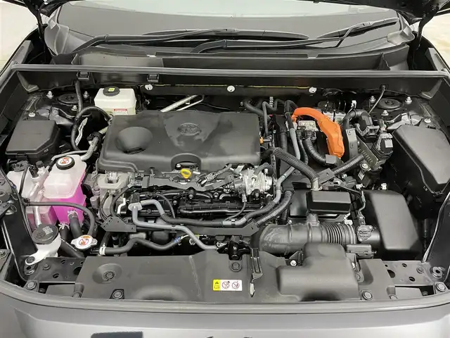 トヨタ ＲＡＶ４ ハイブリッド アドベンチャー 岡山県 2022(令4)年 1.7万km アティチュードブラックマイカ 純正9インチディスプレイオーディオ/ナビ/Bluetooth/AppleCarPlay/USB/HDMI/パノラミックビューモニター/ビルトインETC2.0/合皮シート/シートヒーター /ベンチレーション/パワーシート /メモリシート /ドライブレコーダー /ブラインドスポットモニター/セーフティセンス /レーダークルーズコントロール/オートハイビーム /LEDヘッドライト/オートライト /純正19インチアルミホイール/純正フロアマット/ルーフレール/プッシュスタート /スマートキー