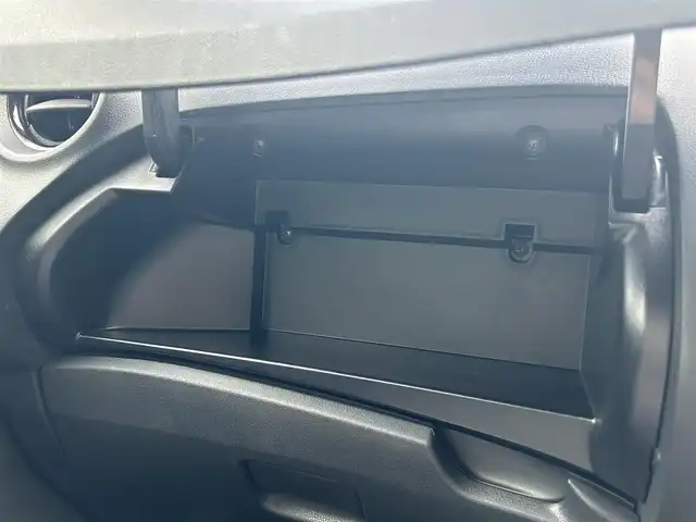 日産 ノート e－パワーオーテック 大阪府 2018(平30)年 4.5万km ガーネットレッド ９インチナビ　/フルセグ　/Bluetooth/全方位カメラ　/デジタルインナーミラー　/レーダークルーズコントロール　/前後コーナーセンサー　/ＥＴＣ　/スマートキー　/ＬＥＤヘッドライト　/マット　/サイドバイザー