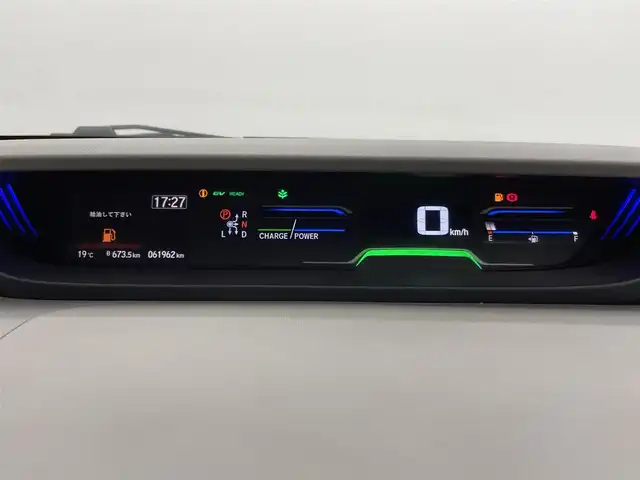 ホンダ フリード＋ ハイブリット G ホンダセンシング 千葉県 2020(令2)年 6.2万km プラチナホワイトパール 純正メモリナビ/バックカメラ/フルセグTV/Bluetooth/衝突被害軽減システム/車線逸脱警報/クルーズコントロール/ハーフレザーシート/両側パワースライドドア/横滑り防止装置/ETC/ドライブレコーダー/アイドリングストップ/LEDヘッドライト/オートライト/ウィンカーミラー/電動格納ミラー/純正15インチAW/シートヒーター/シートリフター/プッシュスタート/スマートキー/フロアマット/ドアバイザー/スペアキー/取扱説明書/保証書