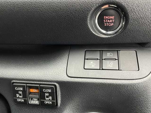 トヨタ シエンタ G クエロ 宮崎県 2018(平30)年 2.5万km クールボルドーガラスフレーク 禁煙車/トヨタセーフティセンス/純正ナビTV/（NSCD-W66/CD/AUX/Bluetooth/フルセグTV)/純正バックカメラ/純正ビルトインETC/純正LEDオートライト/純正フォグ/純正フロアマット/社外ドライブレコーダー/両側電動スライドドア/プリクラッシュセーフティ/レーンディパーチャーアラート/オートマチックハイビーム/オートエアコン/ウインカードアミラー/本革巻ハンドル/スマートキー/プッシュエンジンスタート/スペアキー/取扱い説明書/ナビ取扱い説明書