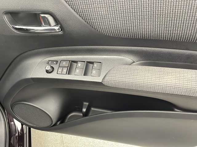 トヨタ シエンタ G クエロ 宮崎県 2018(平30)年 2.5万km クールボルドーガラスフレーク 禁煙車/トヨタセーフティセンス/純正ナビTV/（NSCD-W66/CD/AUX/Bluetooth/フルセグTV)/純正バックカメラ/純正ビルトインETC/純正LEDオートライト/純正フォグ/純正フロアマット/社外ドライブレコーダー/両側電動スライドドア/プリクラッシュセーフティ/レーンディパーチャーアラート/オートマチックハイビーム/オートエアコン/ウインカードアミラー/本革巻ハンドル/スマートキー/プッシュエンジンスタート/スペアキー/取扱い説明書/ナビ取扱い説明書