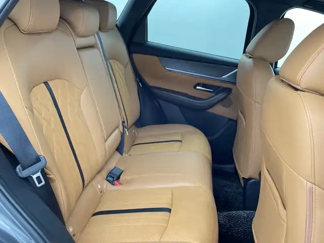 マツダ ＣＸ－６０ XD HV プレミアムスポーツ 新潟県 2023(令5)年 1.7万km マシーングレープレミアムM 4WD/サンルーフ/BOSEプレミアムサウンド/i-Activesense/純正SDナビ/(AM/FM/SD/フルセグ/Bluetooth)/全方位モニター/前後ドライブレコーダー/パワーバックドア/レーダークルーズコントロール/LEDオートライト/全席シートヒーター/前席エアシート/前席パワーシート/茶革シート/純正20インチアルミホイール/ブラインドスポットモニター/ステアリングヒーター/クリアランスソナー/置くだけ充電/スマートキー/ETC