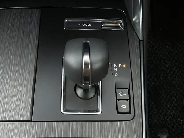 マツダ ＣＸ－６０ XD HV プレミアムスポーツ 新潟県 2023(令5)年 1.7万km マシーングレープレミアムM 4WD/サンルーフ/BOSEプレミアムサウンド/i-Activesense/純正SDナビ/(AM/FM/SD/フルセグ/Bluetooth)/全方位モニター/前後ドライブレコーダー/パワーバックドア/レーダークルーズコントロール/LEDオートライト/全席シートヒーター/前席エアシート/前席パワーシート/茶革シート/純正20インチアルミホイール/ブラインドスポットモニター/ステアリングヒーター/クリアランスソナー/置くだけ充電/スマートキー/ETC