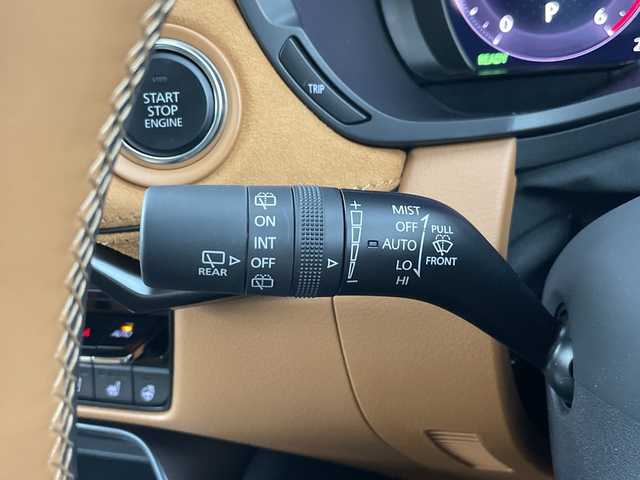 マツダ ＣＸ－６０ XD HV プレミアムスポーツ 愛知県 2023(令5)年 1.7万km マシーングレープレミアムM 4WD/パノラマサンルーフ/純正12.3インチSDナビ/(AM/FM/SD/フルセグ/Bluetooth)/パノラミックビューモニター/BOSEプレミアムサウンド/i-Activesense/前後ドライブレコーダー/パワーバックドア/レーダークルーズコントロール/LEDオートライト/全席シートヒーター/前席シートベンチレーション/前席パワーシート/茶革シート/純正20インチアルミホイール/ブラインドスポットモニター/ステアリングヒーター/クリアランスソナー/置くだけ充電/スマートキー/ビルトインETC