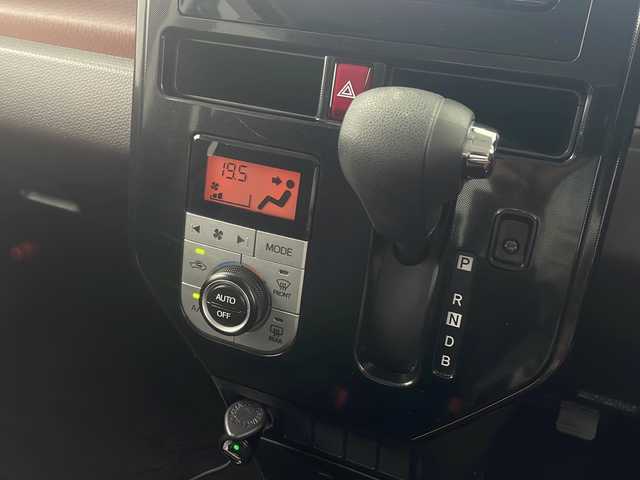 トヨタ ルーミー G－T 岐阜県 2017(平29)年 7.3万km パールホワイトⅢ 純正ナビ（Bluetooth、CD、DVD、フルセグTV）/バックカメラ/クルーズコントロール/両側パワースライドドア/衝突被害軽減システム/レーンキープアシスト/オートハイビーム/プッシュスタート/ドライブレコーダー/ビルトインETC/LEDヘッドライト