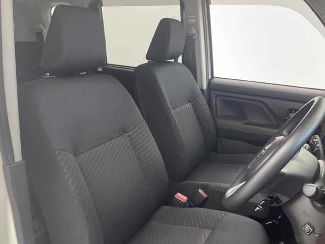 トヨタ ルーミー G－T 岐阜県 2017(平29)年 7.3万km パールホワイトⅢ 純正ナビ（Bluetooth、CD、DVD、フルセグTV）/バックカメラ/クルーズコントロール/両側パワースライドドア/衝突被害軽減システム/レーンキープアシスト/オートハイビーム/プッシュスタート/ドライブレコーダー/ビルトインETC/LEDヘッドライト