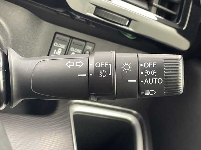 ホンダ ステップワゴン スパーダ eHEV G EXホンダS 岐阜県 2021(令3)年 5.9万km プレミアムスパークルブラックパール 純正10インチメモリナビ/　(AM/FM/CD/DVD/フルセグTV/Bluetooth)/バックカメラ/ホンダセンシング/衝突軽減ブレーキ/レーンキープアシスト/誤発進抑制機能/レーダークルーズコントロール/両側パワースライドドア/ハーフレザーシート/シートヒーター/革巻きハンドル/ビルトインETC2.0/純正ドライブレコーダー/LEDヘッドライト/電動パーキングブレーキ/純正アルミホイール/純正フロアマット/ドアバイザー