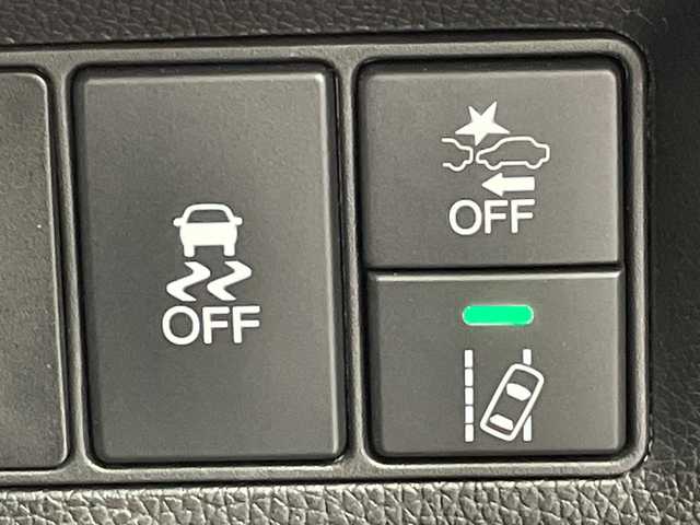 ホンダ ステップワゴン スパーダ eHEV G EXホンダS 岐阜県 2021(令3)年 5.9万km プレミアムスパークルブラックパール 純正10インチメモリナビ/　(AM/FM/CD/DVD/フルセグTV/Bluetooth)/バックカメラ/ホンダセンシング/衝突軽減ブレーキ/レーンキープアシスト/誤発進抑制機能/レーダークルーズコントロール/両側パワースライドドア/ハーフレザーシート/シートヒーター/革巻きハンドル/ビルトインETC2.0/純正ドライブレコーダー/LEDヘッドライト/電動パーキングブレーキ/純正アルミホイール/純正フロアマット/ドアバイザー