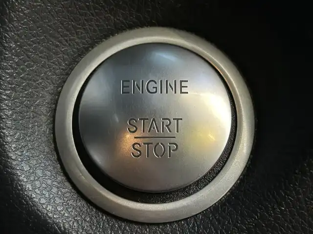 メルセデス・ベンツ ＣＬＡ１８０ Sブレイク AMG スタイル 愛媛県 2018(平30)年 6.7万km 茶 メーカーオプション純正ナビ/BT/AM・FM/CD/DVD/フルセグTV/ETC/前後ドライブレコーダー/ブラインドスポットモニター/前後コーナーセンサー/バックカメラ/レーンキープアシスト/衝突軽減システム/パーキングアシスト/アイドリングストップ/パドルシフト/追従型クルーズコントロール/harman kardonスピーカー/ガラスルーフ/D+N席シートヒーター・パワーシート/純正フロアマット/純正アルミホイール