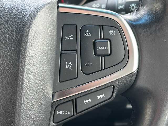 トヨタ グランエース プレミアム 茨城県 2020(令2)年 6.8万km ブラック 純正ナビ/（AM/FM/BT/Miracast）/全方位カメラ/デジタルインナーミラー/ブラインドスポットモニター/衝突軽減ブレーキ/レーダークルーズコントロール/全席パワーシート/エアシート・シートヒーター/両側パワースライドドア/黒革シート/ETC/ウッドコンビハンドル/スマートキー