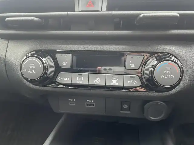 日産 ノート X 新潟県 2021(令3)年 3万km オーロラフレアブルーパール 純正メーカーオプションナビ(9インチ)/(AM/FM/HDMI/Bluetooth)/フルセグTV/プロパイロット/エマージェンシーブレーキ/デジタルインナーミラー/ブラインドスポットモニター/D/N席シートヒーター/ステアリングヒーター/電動パーキングブレーキ/ブレーキホールド/前後コーナーセンサー/LEDヘッドライト/ビルトインETC2.0/ステアリングスイッチ