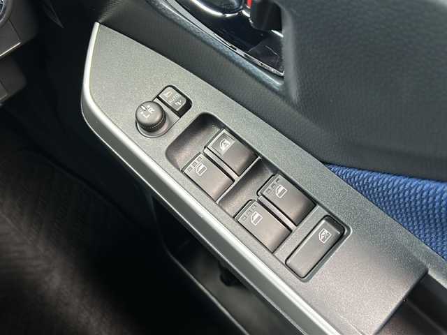 トヨタ ルーミー カスタムG 広島県 2019(令1)年 2.8万km ブラックマイカメタリック 禁煙車/スマートアシスト/・プリクラッシュセーフティ/・LDA/・オートマチックハイビーム/・先行車発進お知らせ/クリアランスソナー/クルーズコントロール/イクリプス７型ナビ（AVN-P9W）/・CD/DVD/DTV/Bluetooth/SD/MUSICJUKE/バックカメラ/両側パワースライドドア/革巻きステアリング/ステアリングスイッチ/オートライト/LEDヘッドライト/フォグランプ/純正ドライブレコーダー（DRT-H68A）/ビルトインETC/スマートキー/プッシュスタート/スペアキー/純正14インチアルミホイール/純正フロアマット/ドアバイザー