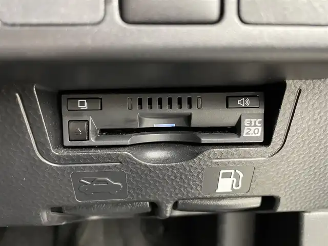 トヨタ ルーミー カスタムG－T 埼玉県 2021(令3)年 4万km 白 純正ナビ/(AM/FM/Bluetooth/フルセグTV)/レーダークルーズコントロール/ビルトインETC2.0/両側パワースライドドア/バックカメラ/社外フロアマット/ドライブレコーダー/純正15インチアルミホイール/スマートキー/LEDヘッドライト/パワーステアリング/パワーウィンドウ