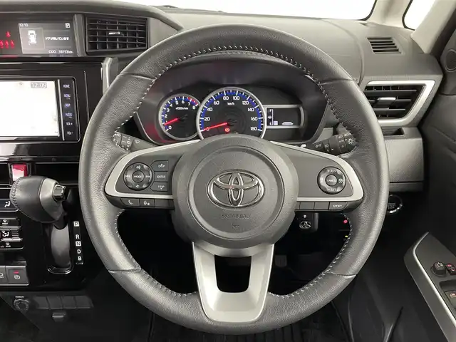 トヨタ ルーミー カスタムG－T 埼玉県 2021(令3)年 4万km 白 純正ナビ/(AM/FM/Bluetooth/フルセグTV)/レーダークルーズコントロール/ビルトインETC2.0/両側パワースライドドア/バックカメラ/社外フロアマット/ドライブレコーダー/純正15インチアルミホイール/スマートキー/LEDヘッドライト/パワーステアリング/パワーウィンドウ