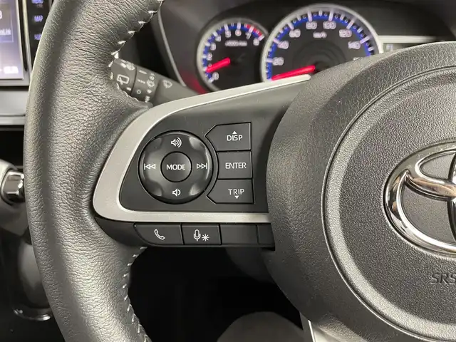 トヨタ ルーミー カスタムG－T 埼玉県 2021(令3)年 4万km 白 純正ナビ/(AM/FM/Bluetooth/フルセグTV)/レーダークルーズコントロール/ビルトインETC2.0/両側パワースライドドア/バックカメラ/社外フロアマット/ドライブレコーダー/純正15インチアルミホイール/スマートキー/LEDヘッドライト/パワーステアリング/パワーウィンドウ