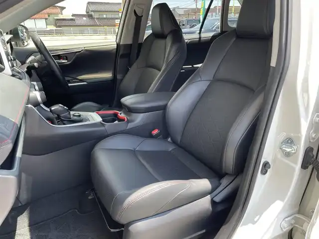 トヨタ ＲＡＶ４ アドベンチャー オフロードPKG 福島県 2020(令2)年 6.8万km スーパーホワイトⅡ 純正9インチディスプレイオーディオ/AM/FM/BT/USB/Miracast/フルセグTV/TRDフロントロアガーニッシュ/黒レザーシート/パワーシート/シートヒーター/エアシート/Toyota Safety Sense/レーダークルーズコントロール/プリクラッシュセーフティ/クリアランスソナー/パワーバックドア/ステアリングヒーター/ルーフレール/バックカメラ/オートハイビーム/LEDヘッドライト/フォグライト/純正ドライブレコーダー/ビルトインETC 2.0/プッシュスタート/ドアバイザー/フロアマット