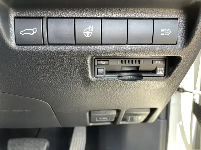トヨタ ＲＡＶ４ アドベンチャー オフロードPKG 福島県 2020(令2)年 6.8万km スーパーホワイトⅡ 純正9インチディスプレイオーディオ/AM/FM/BT/USB/Miracast/フルセグTV/TRDフロントロアガーニッシュ/黒レザーシート/パワーシート/シートヒーター/エアシート/Toyota Safety Sense/レーダークルーズコントロール/プリクラッシュセーフティ/クリアランスソナー/パワーバックドア/ステアリングヒーター/ルーフレール/バックカメラ/オートハイビーム/LEDヘッドライト/フォグライト/純正ドライブレコーダー/ビルトインETC 2.0/プッシュスタート/ドアバイザー/フロアマット