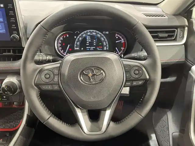 トヨタ ＲＡＶ４ アドベンチャー オフロードPKG 愛知県 2022(令4)年 4万km アティチュードブラックマイカ 純正9インチディスプレイナビ/（Bluetooth/AM/FM/Carplay）/JAOSエアロ/衝突軽減ブレーキ/トヨタセーフティセンス/アラウンドビューモニター/レーダークルーズコントロール/シートヒーター/エアシート/LEDヘッドライト/オートマチックハイビーム/ETC/ドライブレコーダー/ステアリングヒーター/パワーシート/コーナーセンサー/４WD/ルーフレール/スマートキー/プッシュスタートボタン/純正フロアマット