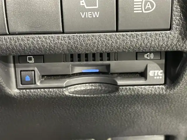 トヨタ ＲＡＶ４ アドベンチャー オフロードPKG 愛知県 2022(令4)年 4万km アティチュードブラックマイカ 純正9インチディスプレイナビ/（Bluetooth/AM/FM/Carplay）/JAOSエアロ/衝突軽減ブレーキ/トヨタセーフティセンス/アラウンドビューモニター/レーダークルーズコントロール/シートヒーター/エアシート/LEDヘッドライト/オートマチックハイビーム/ETC/ドライブレコーダー/ステアリングヒーター/パワーシート/コーナーセンサー/４WD/ルーフレール/スマートキー/プッシュスタートボタン/純正フロアマット