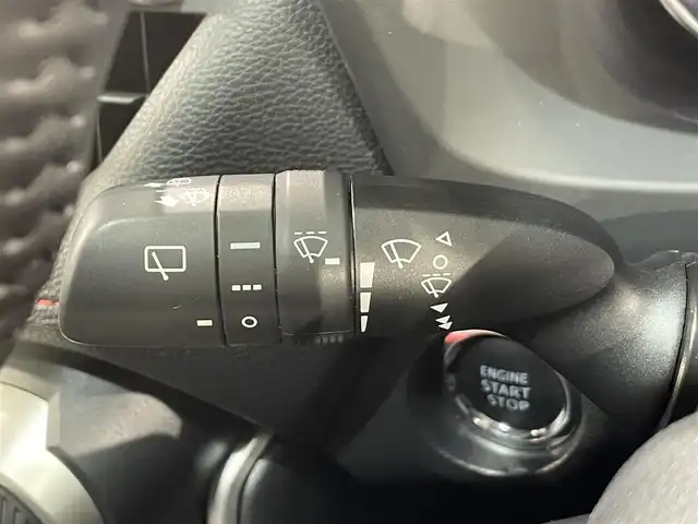 トヨタ ＲＡＶ４ アドベンチャー オフロードPKG 愛知県 2022(令4)年 4万km アティチュードブラックマイカ 純正9インチディスプレイナビ/（Bluetooth/AM/FM/Carplay）/JAOSエアロ/衝突軽減ブレーキ/トヨタセーフティセンス/アラウンドビューモニター/レーダークルーズコントロール/シートヒーター/エアシート/LEDヘッドライト/オートマチックハイビーム/ETC/ドライブレコーダー/ステアリングヒーター/パワーシート/コーナーセンサー/４WD/ルーフレール/スマートキー/プッシュスタートボタン/純正フロアマット