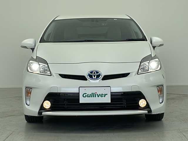 トヨタ プリウス G 大阪府 2014(平26)年 4万km ホワイトパールクリスタルシャイン 純正ナビ/・Ｂｌｕｅｔｏｏｔｈ/・フルセグテレビ/・ＣＤ/ＤＶＤ/クルーズコントロール/パワーシート/スマートキー/ビルトインＥＴＣ　/前後ドライブレコーダー/ハーフレザーシート/オートライト/W+サイド/カーテンエアバッグ/フォグランプ