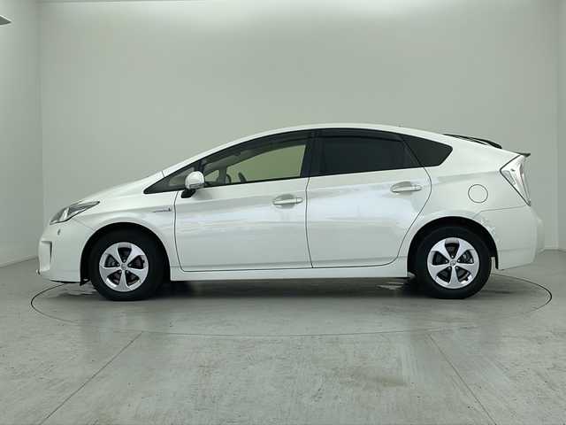 トヨタ プリウス G 大阪府 2014(平26)年 4万km ホワイトパールクリスタルシャイン 純正ナビ/・Ｂｌｕｅｔｏｏｔｈ/・フルセグテレビ/・ＣＤ/ＤＶＤ/クルーズコントロール/パワーシート/スマートキー/ビルトインＥＴＣ　/前後ドライブレコーダー/ハーフレザーシート/オートライト/W+サイド/カーテンエアバッグ/フォグランプ