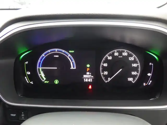 ホンダ オデッセイ ハイブリッド e:HEVアブソルート 千葉県 2024(令6)年 0.1万km プレミアムヴィーナスブラックP 純正11.4インチナビ/・フルセグTV/CD/DVD/SD/USB/HDMI/Bluetooth/マルチビューカメラ/ビルトインETC/両側パワースライドドア/電子パーキングブレーキ/BREAK　HOLD機能/ハーフレザーシート/全席パワーシート/シートヒーター/電動オットマン/革巻きステアリング/ステアリングリモコン/純正17インチアルミホイール/純正LEDヘッドライト/純正LEDフォグライト/純正フロアマット/新車保証書/取扱説明書/スペアキー１本/ホンダセンシング/・アダプティブクルーズコントロール/・衝突軽減ブレーキシステム/・路外逸脱抑制システム/・先行車発進お知らせ機能/・ブラインドスポットモニター/・標識認識機能