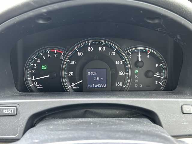 トヨタ クラウン ロイヤル Rサルーン スペシャルナビP 愛知県 2010(平22)年 15.5万km ブラック 登録時走行距離154386km/純正HDDナビ/（Bluetooth/フルセグTV/DVD/AM/FM)/バックカメラ/ドラレコ前/ビルドインETC/クルコンコントロール/ステアリングスイッチ/プッシュスタート/スマートキー/（スペアキー×１）/USB端子/オートライト/HIDライト/フォグランプ/純正フロアマット/純正ドアバイザー/取説/保証書