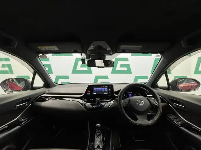 トヨタ Ｃ－ＨＲ G LEDエディション 鹿児島県 2018(平30)年 5.4万km ブラック/センシュアルレッドマイカ 2トーン 禁煙車　/純正ナビ　/バックカメラ　/トヨタセーフティセンス/レーンキープアシスト/ブラインドスポットモニター　/追従型クルーズコントロール/前後コーナーセンサー/前席シートヒーター/LEDヘッドライト/オートライト/オートマチックハイビーム/ETC/純正フロアマット/ドアバイザー/純正アルミホイール/電動パーキングブレーキ/オートブレーキホールド