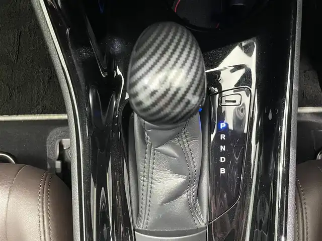 トヨタ Ｃ－ＨＲ G LEDエディション 鹿児島県 2018(平30)年 5.4万km ブラック/センシュアルレッドマイカ 2トーン 禁煙車　/純正ナビ　/バックカメラ　/トヨタセーフティセンス/レーンキープアシスト/ブラインドスポットモニター　/追従型クルーズコントロール/前後コーナーセンサー/前席シートヒーター/LEDヘッドライト/オートライト/オートマチックハイビーム/ETC/純正フロアマット/ドアバイザー/純正アルミホイール/電動パーキングブレーキ/オートブレーキホールド
