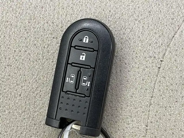 ダイハツ ムーヴ キャンバス G メイクアップ リミテッド　SAⅢ 熊本県 2019(平31)年 5万km スムースグレーマイカメタリック/プラムブラウンクリスタルマイカ 2トーン 禁煙車/衝突被害軽減ブレーキ/社外ナビTV/（CN-RA04WD/CD/DVD/Bluetooth/フルセグTV)/社外ETC/純正LEDオートライト/純正LEDフォグ/純正セキュリティアラーム/純正フロアマット/両側電動スライドドア/全方位モニター/スマートアシストIII/・衝突軽減ブレーキ/・衝突回避支援ブレーキ/・誤発進抑制機能/・車線逸脱警報機能/・先行車発進お知らせ/・ふらつき警報機能/オートマチックハイビーム/クリアランスソナー/オートエアコン/リアプライバシーガラス/スマートキー/プッシュエンジンスタート/新車時保証書/取扱い説明書