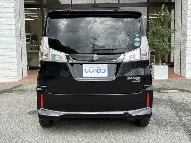 スズキ ソリオ バンディット HV MV 高知県 2016(平28)年 7.4万km スーパーブラックパール (株)IDOMが運営する【じしゃロン高知店】の自社ローン専用車両になります。こちらは現金またはオートローンご利用時の価格です。自社ローンご希望の方は別途その旨お申付け下さい
