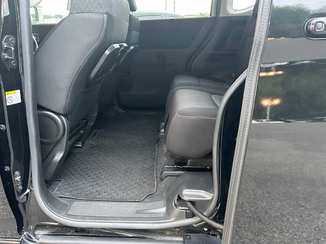 スズキ ソリオ バンディット HV MV 高知県 2016(平28)年 7.4万km スーパーブラックパール (株)IDOMが運営する【じしゃロン高知店】の自社ローン専用車両になります。こちらは現金またはオートローンご利用時の価格です。自社ローンご希望の方は別途その旨お申付け下さい