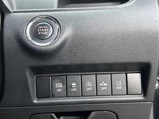 スズキ ソリオ バンディット HV MV 高知県 2016(平28)年 7.4万km スーパーブラックパール (株)IDOMが運営する【じしゃロン高知店】の自社ローン専用車両になります。こちらは現金またはオートローンご利用時の価格です。自社ローンご希望の方は別途その旨お申付け下さい