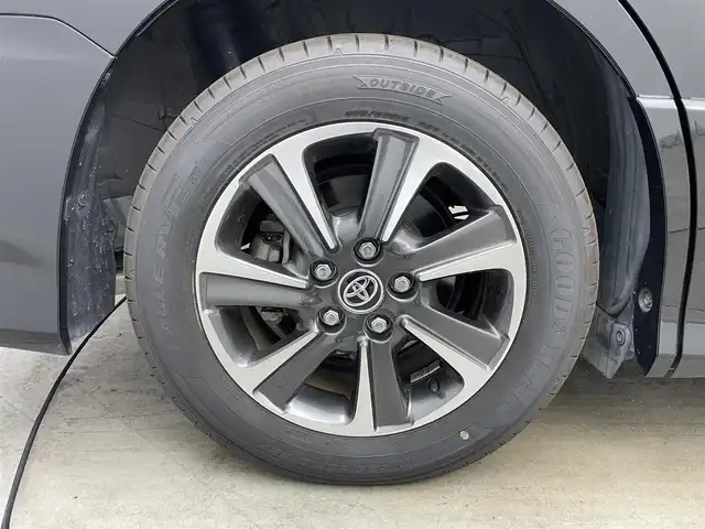 トヨタ ヴォクシー ZS 煌Ⅱ 岡山県 2020(令2)年 4.3万km ブラック アルパイン９インチナビ/【Bluetooth/フルセグTV/USB/HDMI】/衝突軽減ブレーキシステム/オートハイビーム/ＬＥＤヘッドライト/両側パワースライドドア/クルーズコントロール/バックカメラ/ビルトインＥＴＣ/社外ドライブレコーダー（前後）/コーナーセンサー（前後）/レーンアシスト/純正フロアマット/踏み間違い防止/ISOFIX/後席サンシェイド/ステアリングスイッチ/チルトステアリング/シートリフター/シートバックテーブル/ウインカーミラー/ドアバイザー/新車保証書/取扱説明書