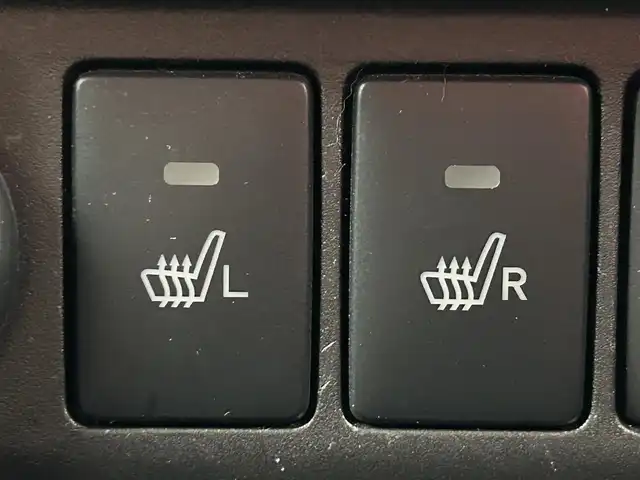 トヨタ ルーミー カスタムG－T 兵庫県 2017(平29)年 5万km ブラックマイカ/マゼンダベリーメタリック 純正SDナビ/フルセグテレビ/BTオーディオ/CD/DVD再生機能/バックカメラ/両側パワースライドドア/前席シートヒーター/スマートアシスト/純正15インチAW/純正フロアマット/LEDヘッドライト/オートライト/スマートキープッシュスタート/スペアキー