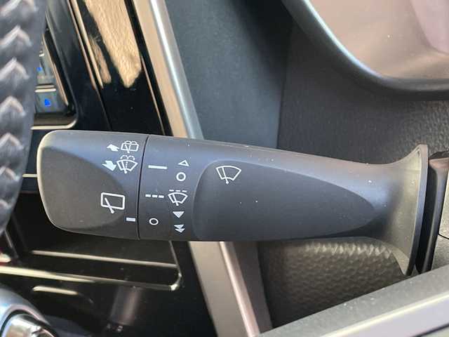 トヨタ ルーミー カスタムG 愛知県 2023(令5)年 1.9万km ブラックマイカメタリック SDナビ/全方位カメラ/両側パワースライドドア/レーダークルーズコントロール/シートヒーター/バックカメラ/コーナーセンサー/純正アルミホイール/LEDヘッドライト/ETC/衝突軽減システム/CD DVD/Bluetooth/ステアリングスイッチ/スマートキー/プッシュスタート