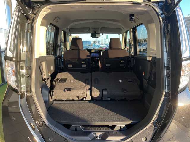 トヨタ ルーミー カスタムG 愛知県 2023(令5)年 1.9万km ブラックマイカメタリック SDナビ/全方位カメラ/両側パワースライドドア/レーダークルーズコントロール/シートヒーター/バックカメラ/コーナーセンサー/純正アルミホイール/LEDヘッドライト/ETC/衝突軽減システム/CD DVD/Bluetooth/ステアリングスイッチ/スマートキー/プッシュスタート