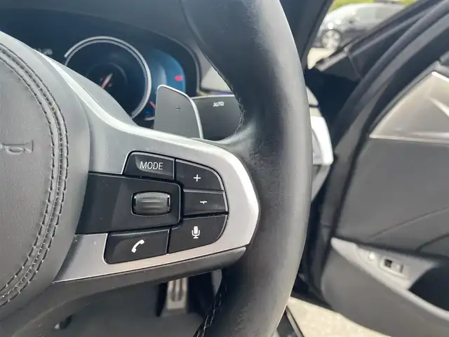 ＢＭＷ ５３０ｅ Mスポーツアイパフォーマンス 福岡県 2018(平30)年 5.1万km サファイアブラックP ・純正HDDナビ/USB/BT/CD/DVD/フルセグTV/・全方位カメラ/・インテリジェントセーフティ/・ACC/・HUD/・ブラックレザーシート/・前席パワーシート/・D席メモリーシート/・全席シートヒーター/・フットトランクオープナー/・パドルシフト/・電動パーキング/・AUTO HOLD/・アンビエントライト/・ビルトインETC2.0/・純正19インチAW/・AUTO LEDヘッドライト/・スマートキー/・保証書/取扱説明書
