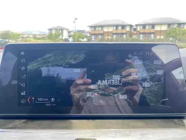 ＢＭＷ ５３０ｅ Mスポーツアイパフォーマンス 福岡県 2018(平30)年 5.1万km サファイアブラックP ・純正HDDナビ/USB/BT/CD/DVD/フルセグTV/・全方位カメラ/・インテリジェントセーフティ/・ACC/・HUD/・ブラックレザーシート/・前席パワーシート/・D席メモリーシート/・全席シートヒーター/・フットトランクオープナー/・パドルシフト/・電動パーキング/・AUTO HOLD/・アンビエントライト/・ビルトインETC2.0/・純正19インチAW/・AUTO LEDヘッドライト/・スマートキー/・保証書/取扱説明書