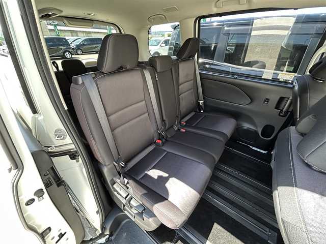 日産 セレナ ハイウェイスターVセレクションⅡ 福岡県 2019(令1)年 3.4万km ブリリアントホワイトパール 2トーン 純正9型SDナビ（フルセグTV/BT/CD/DVD）エマージェンシーブレーキアラウンドビューモニタープロパイロットコーナーセンサーデジタルインナーミラー両側パワスラETCドラレコUSB純正LEDヘッドライト純正16インチアルミホイール純正フロアマットスマートキープッシュスタート