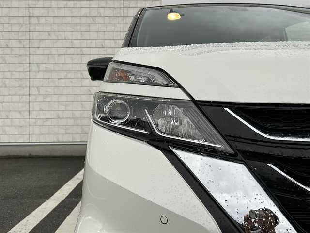 日産 セレナ ハイウェイスターVセレクションⅡ 鹿児島県 2019(令1)年 3.4万km ブリリアントホワイトパール 2トーン 純正9型SDナビ（フルセグTV/BT/CD/DVD）エマージェンシーブレーキアラウンドビューモニタープロパイロットコーナーセンサーデジタルインナーミラー両側パワスラETCドラレコUSB純正LEDヘッドライト純正16インチアルミホイール純正フロアマットスマートキープッシュスタート