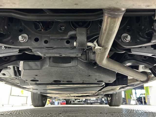 トヨタ ＲＡＶ４ ハイブリッドG 沖縄県 2020(令2)年 3.9万km ホワイトパールクリスタルシャイン 県外仕入/禁煙車/純正9インチディスプレイオーディオ/(Bluetooth.フルセグ.ラジオ.USB)/パノラミックビューモニター/4WD/ブラインドスポットモニター/レーダークルーズコントロール/シートヒーター/メモリパワーシート/電動リアゲート/ステアリングヒーター/トヨタセーフティセンス/プリクラッシュセーフティ/オートハイビーム/クリアランスソナー/ビルトインETC2.0/純正ドライブレコーダー/純正フロアマット/ドアバイザー/レザーシート/スペアキー/TVキャンセラー