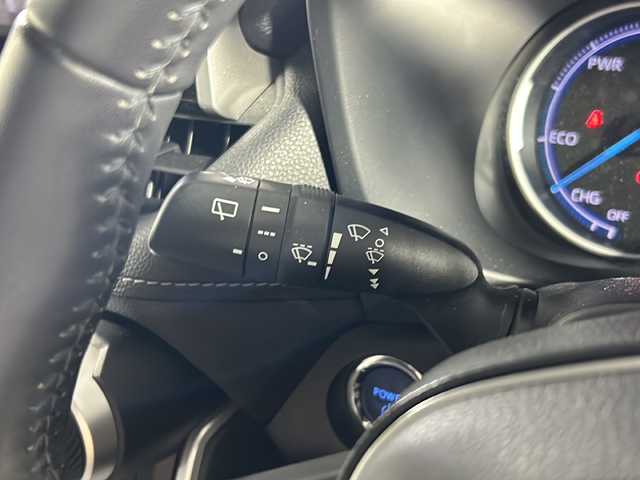 トヨタ ＲＡＶ４ ハイブリッドG 沖縄県 2020(令2)年 3.9万km ホワイトパールクリスタルシャイン 県外仕入/禁煙車/純正9インチディスプレイオーディオ/(Bluetooth.フルセグ.ラジオ.USB)/パノラミックビューモニター/4WD/ブラインドスポットモニター/レーダークルーズコントロール/シートヒーター/メモリパワーシート/電動リアゲート/ステアリングヒーター/トヨタセーフティセンス/プリクラッシュセーフティ/オートハイビーム/クリアランスソナー/ビルトインETC2.0/純正ドライブレコーダー/純正フロアマット/ドアバイザー/レザーシート/スペアキー/TVキャンセラー