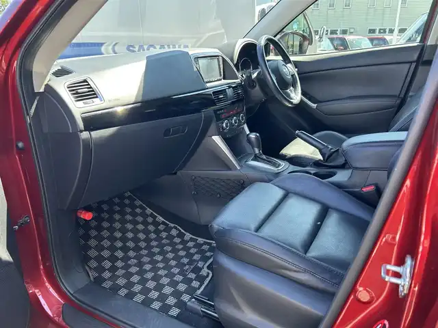 マツダ ＣＸ－５ XD Lパッケージ 愛媛県 2014(平26)年 8.2万km ジールレッドマイカ ディーラーOP純正ナビ/BT/AM・FM/CD/DVD/フルセグ/ETC/衝突軽減ブレーキ/コーナーセンサー/クルーズコントロール/前席シートヒーター/運転席パワーシート/本革シート/オートライト/HIDライト/ハロゲンフォグランプ/スマートキー/バックカメラ