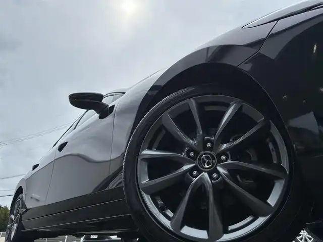 マツダ マツダ３ファストバック XD Lパッケージ 熊本県 2019(令1)年 8万km ジェットブラックマイカ BOSEサウンド/純正ナビ/【CD/DVD/SD/BT/HDMI】/全方位カメラ/i-ACTIVSENSE/スマートブレーキサポート/車線逸脱警報/ブラインドスポットモニター/コーナーセンサー/黒革シート/シートヒーター/パワーシート/ステアリングヒーター/ステアリングリモコン/純正18インチAW/ビルトインETC/オートLEDヘッドライト/電子パーキング/スマートキー/プッシュスタート
